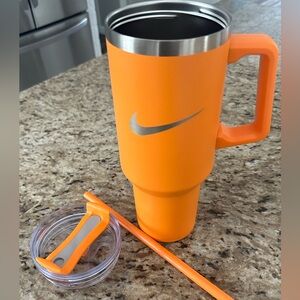 Nike Bottle. 40oz Tumbler Stainless Steel . Employee Only Issued Item. Brand New